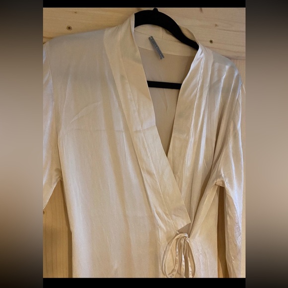 Alberta Ferretti Silk Robe - Picture 2 of 6